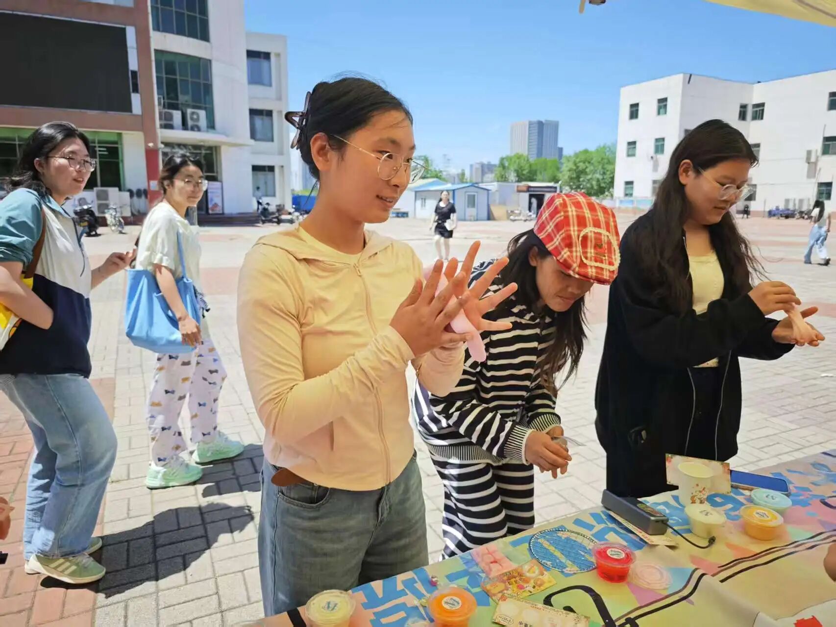 各二级亚娱体育视讯手机版登录师生以及